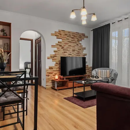 Old Town Signature Apartment Bucharest Exterior photo